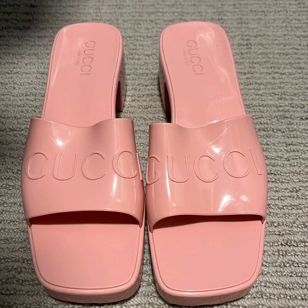 Gucci Pink Patent Slide Sandals
